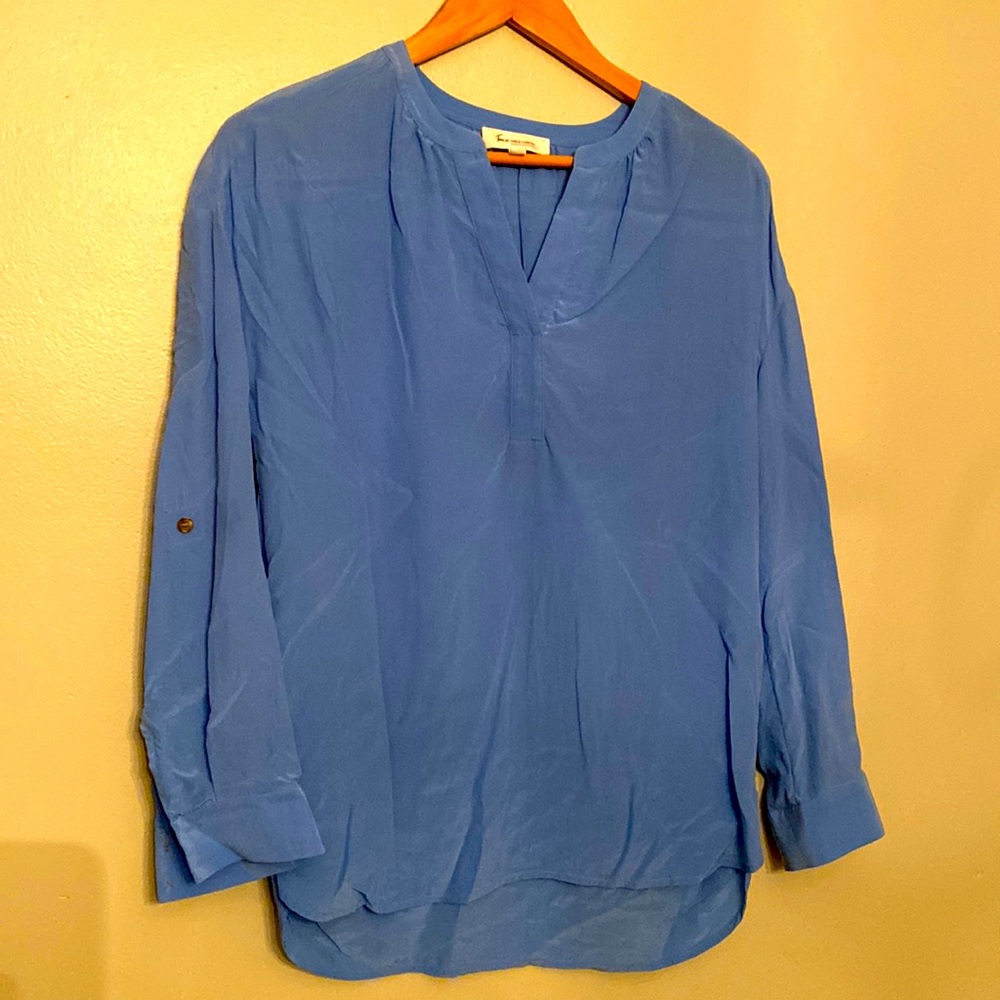 Vince Camuto 100% Silk Tunic Top M Blue